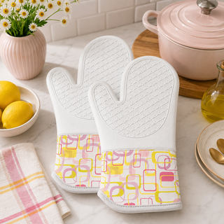 Magnetic Oven Mitts (Set of 2) | Retro Bake