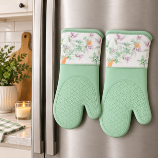 Magnetic Oven Mitts (Set of 2) | Garden Breath